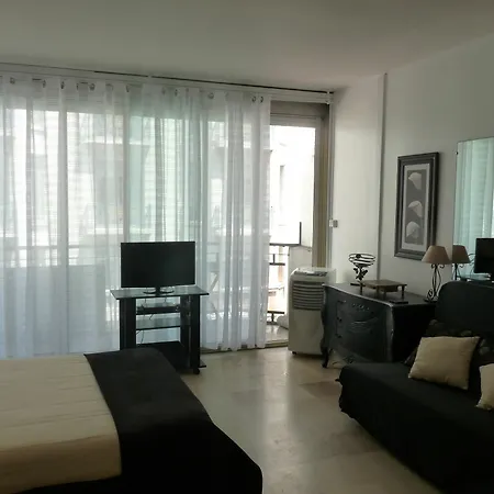 Studio Proche Hotel Martinez * Cannes